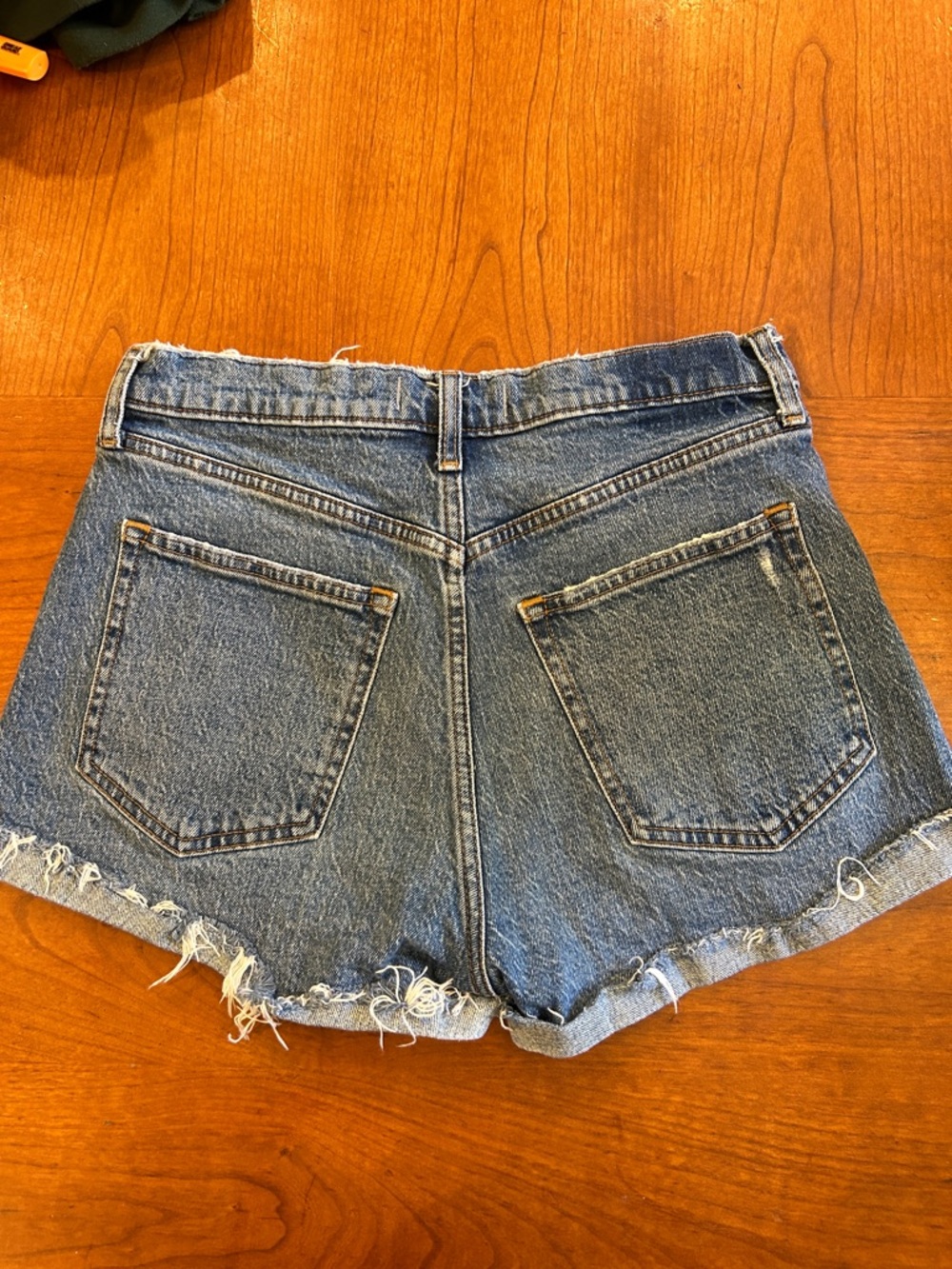 Abercrombie High Rise Mom Short 6 28 - Picture 3 of 7